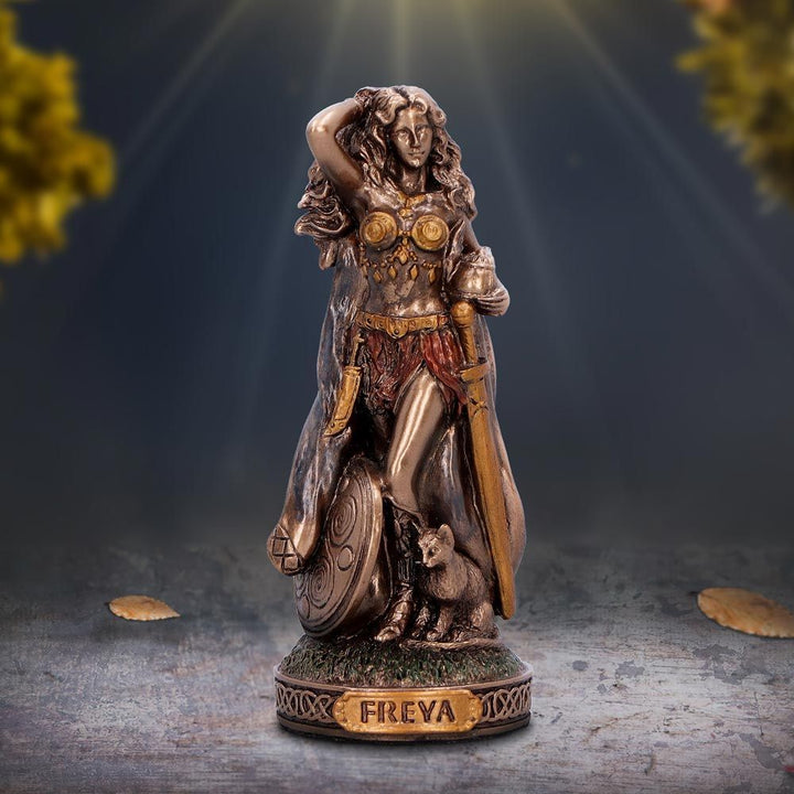 Freya Goddess of Love and Fertility (Mini)