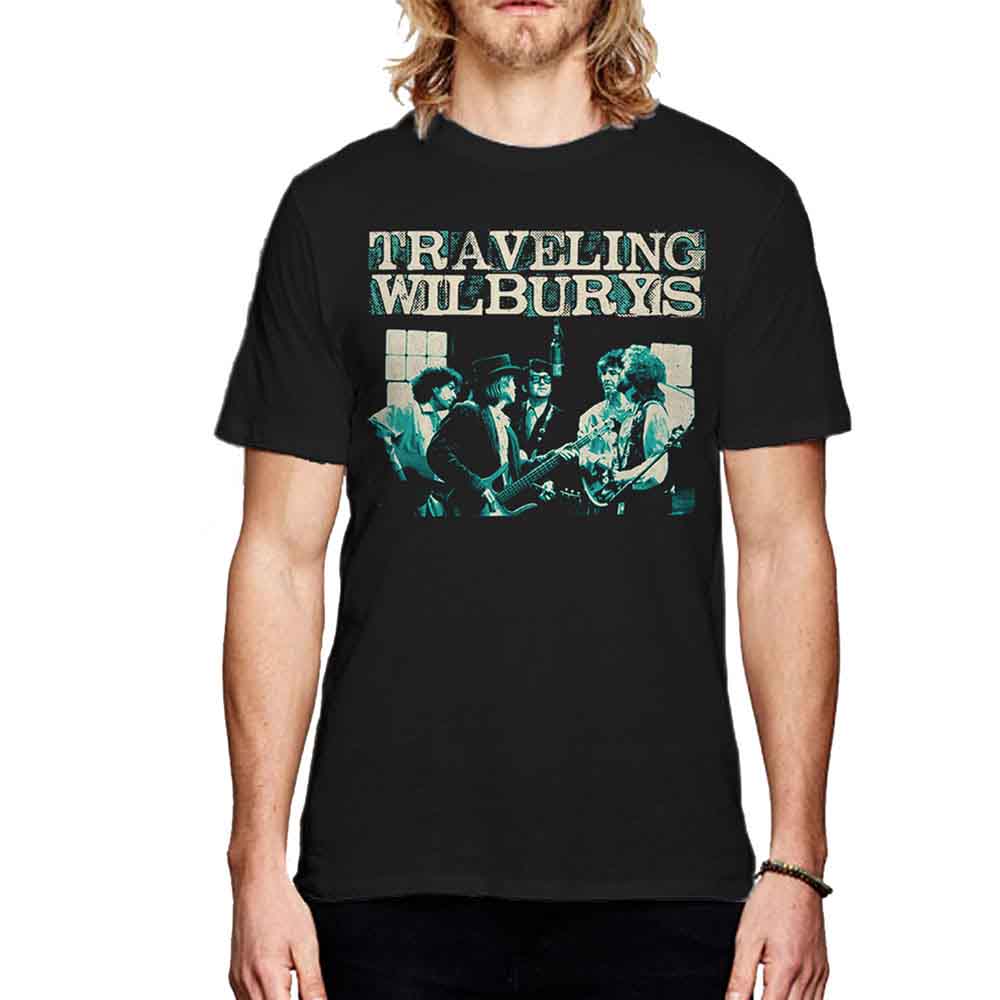 The Traveling Wilburys Unisex T-Shirt: Performing (Black)