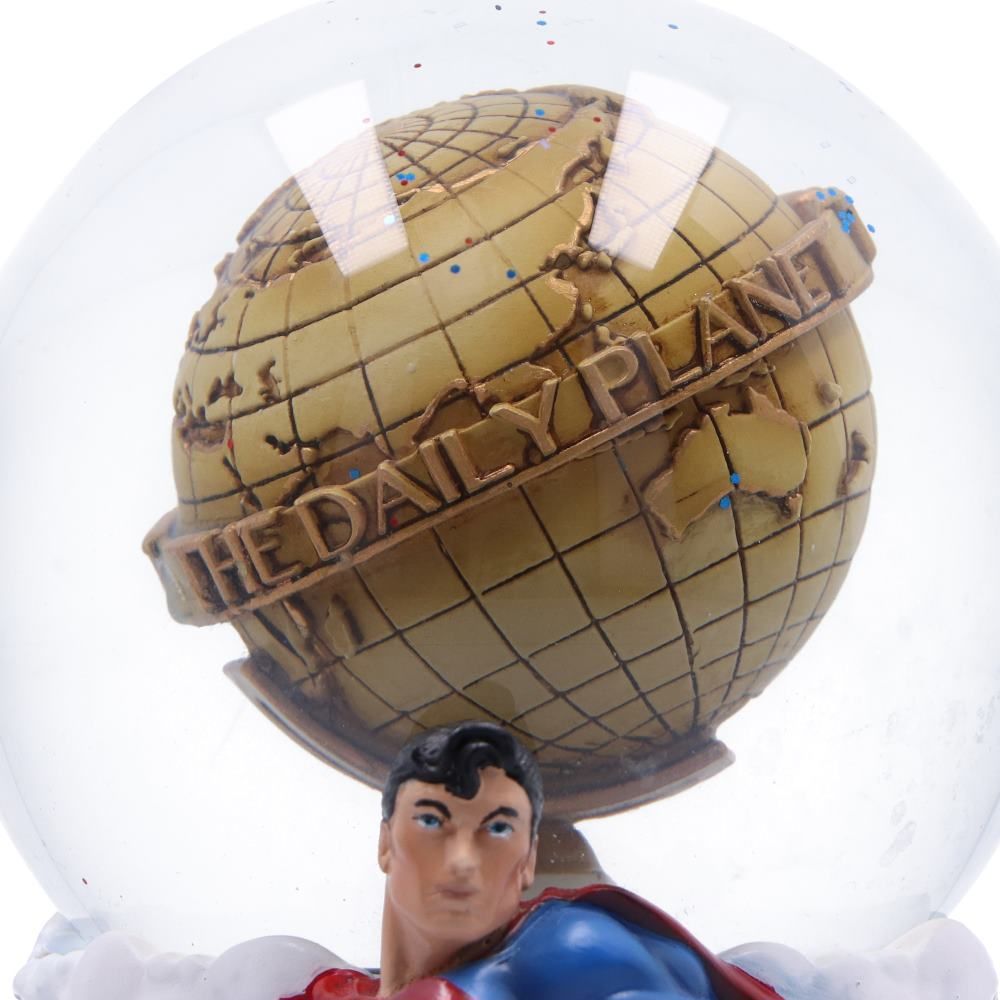 Pre-Order DC The Daily Planet Superman Snow Globe