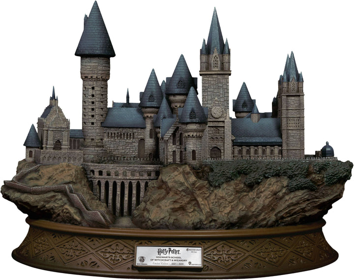 Hogwarts School Of Witchcraft And Wizardry 32 cm Master Craft Statue  | Harry Potter