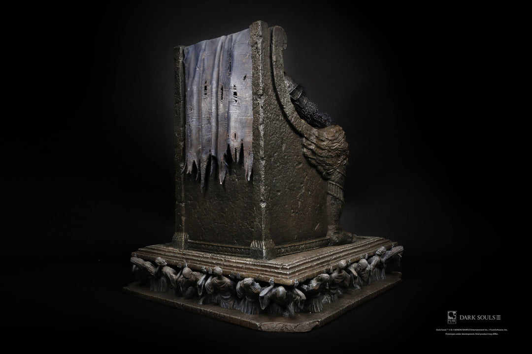 Yhorm Statue | Dark Souls